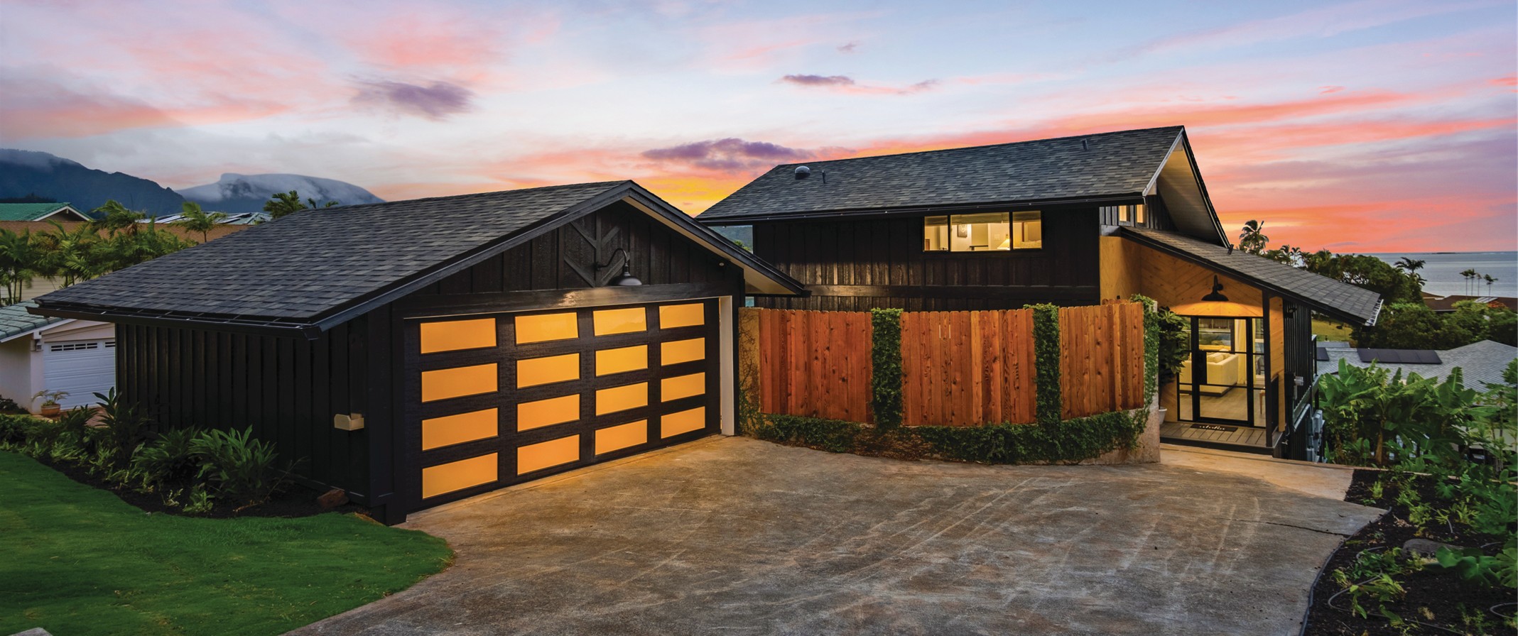 Wood Grain Impressions™ Model 8300 AG, Black Plank Finish, Sarin Etched All Windows